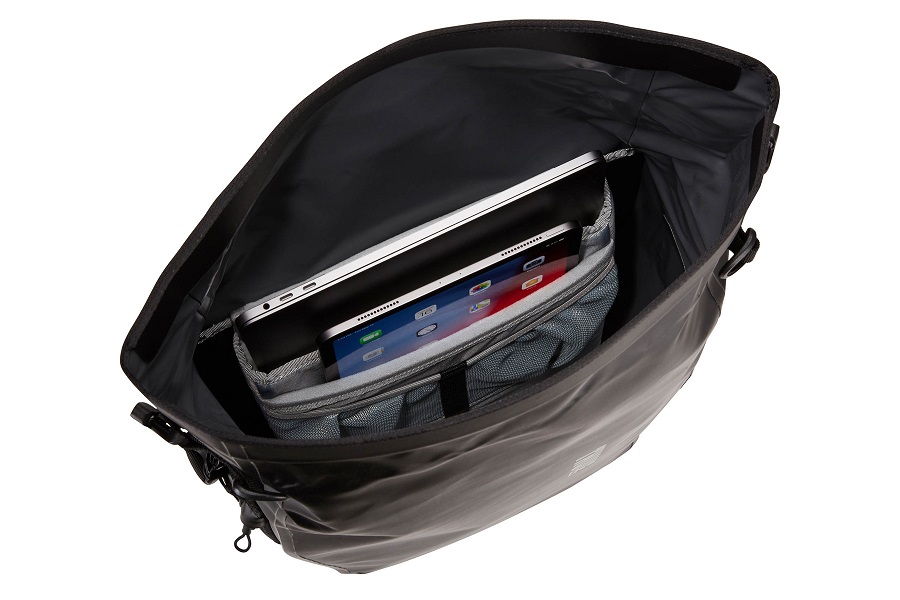 THULE Shield Pannier M Oldaltáska 17L Fekete (3204208)