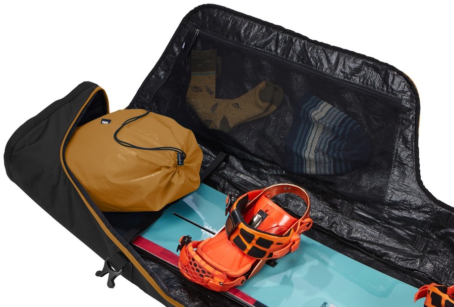 Thule RoundTrip Görgős SnowBoardzsák 165cm fekete (3204366)